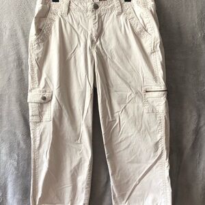 Jag Women's Cream Cargo Capris size 10